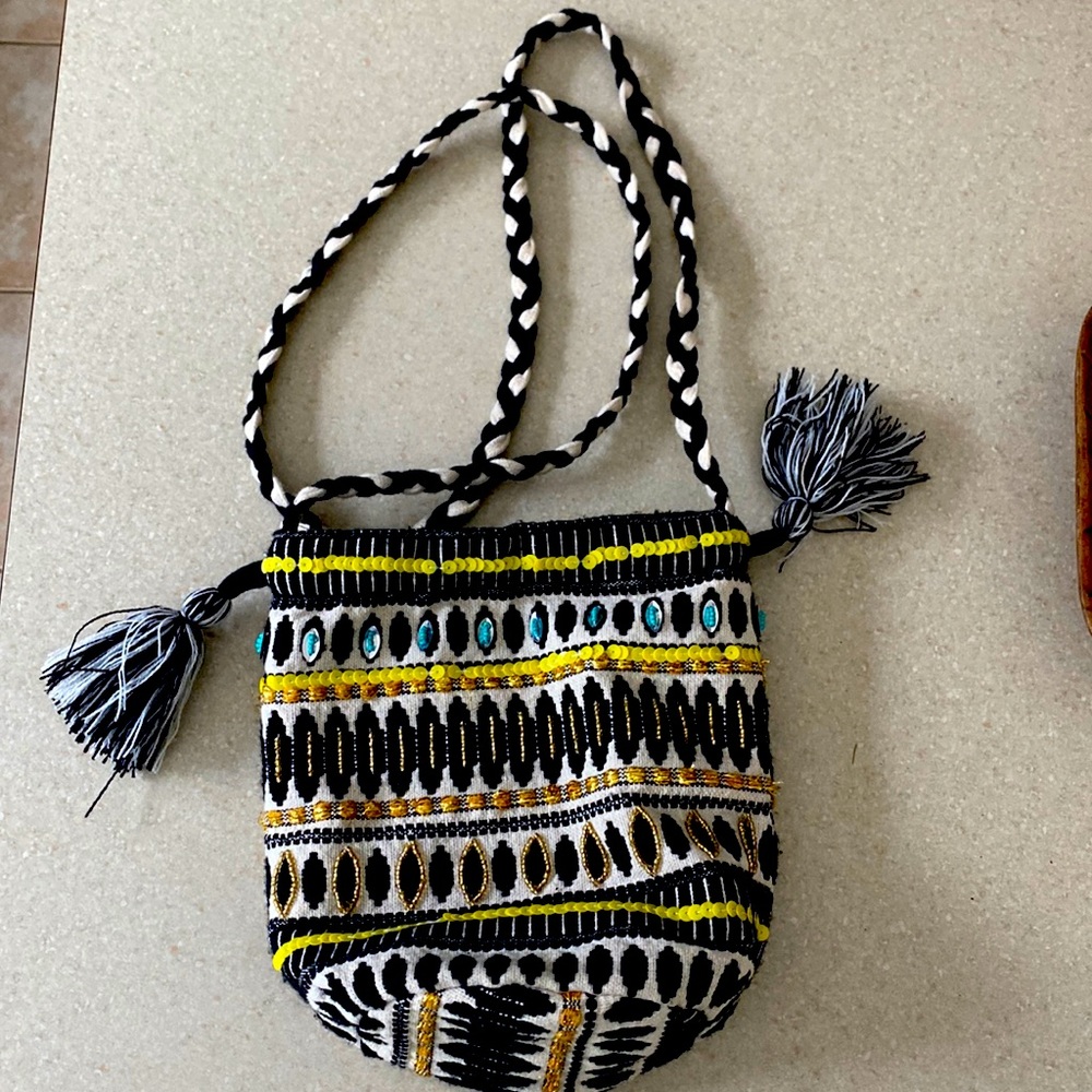 NWOT America & Beyond beaded cross body bag